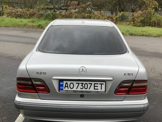 Мерседес Е-Класс 2001 в Перечине на Automoto.ua Серый Мерседес Е-Класс, объемом двигателя 3.2 л и пробегом 500 тыс. км за 4500 $, фото 2 на Automoto.ua