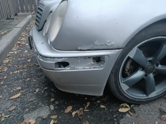 Серый Мерседес Е-Класс, объемом двигателя 2 л и пробегом 450 тыс. км за 2500 $, фото 7 на Automoto.ua