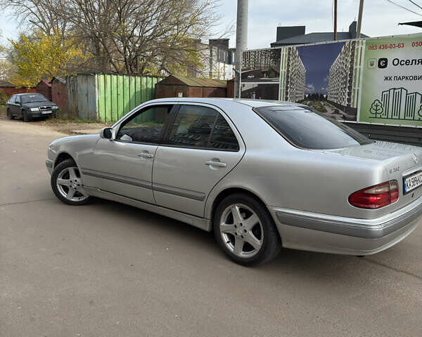 Серый Мерседес Е-Класс, объемом двигателя 2.8 л и пробегом 350 тыс. км за 4300 $, фото 5 на Automoto.ua