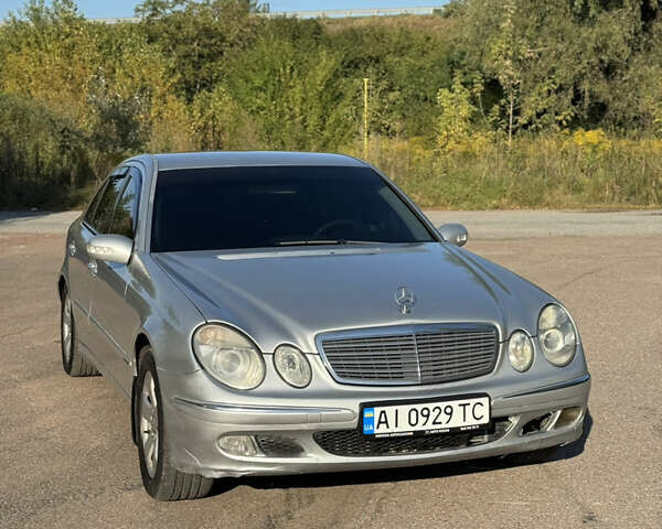 Сірий Мерседес Е-Клас, об'ємом двигуна 2.2 л та пробігом 448 тис. км за 5250 $, фото 9 на Automoto.ua
