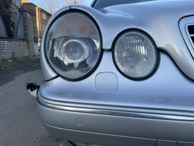 Сірий Мерседес Е-Клас, об'ємом двигуна 3.2 л та пробігом 363 тис. км за 6600 $, фото 13 на Automoto.ua