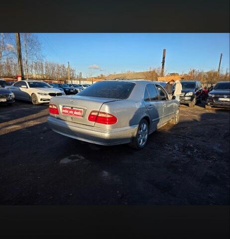 Серый Мерседес Е-Класс, объемом двигателя 4.2 л и пробегом 544 тыс. км за 3900 $, фото 6 на Automoto.ua