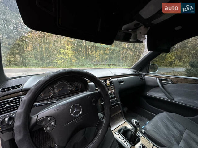Мерседес Е-Класс 2001 в Виннице на Automoto.ua Серый Мерседес Е-Класс, объемом двигателя 2 л и пробегом 399 тыс. км за 4600 $, фото 14 на Automoto.ua