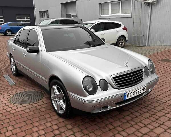 Серый Мерседес Е-Класс, объемом двигателя 4.3 л и пробегом 360 тыс. км за 7100 $, фото 2 на Automoto.ua