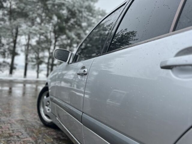 Серый Мерседес Е-Класс, объемом двигателя 2.7 л и пробегом 352 тыс. км за 3200 $, фото 4 на Automoto.ua