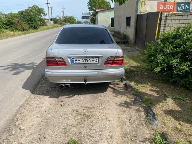 Сірий Мерседес Е-Клас, об'ємом двигуна 3.22 л та пробігом 452 тис. км за 3650 $, фото 2 на Automoto.ua