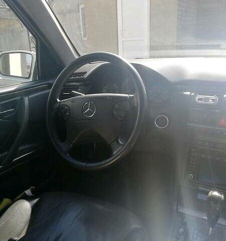 Сірий Мерседес Е-Клас, об'ємом двигуна 2.7 л та пробігом 599 тис. км за 5800 $, фото 8 на Automoto.ua