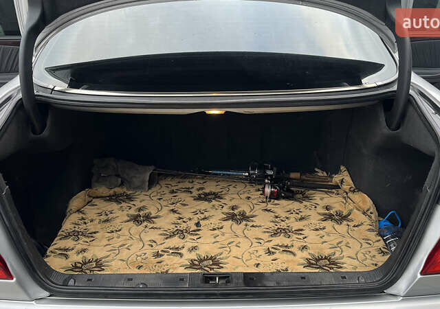 Серый Мерседес Е-Класс, объемом двигателя 3.2 л и пробегом 328 тыс. км за 6200 $, фото 40 на Automoto.ua