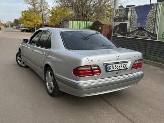 Сірий Мерседес Е-Клас, об'ємом двигуна 2.8 л та пробігом 350 тис. км за 4500 $, фото 3 на Automoto.ua