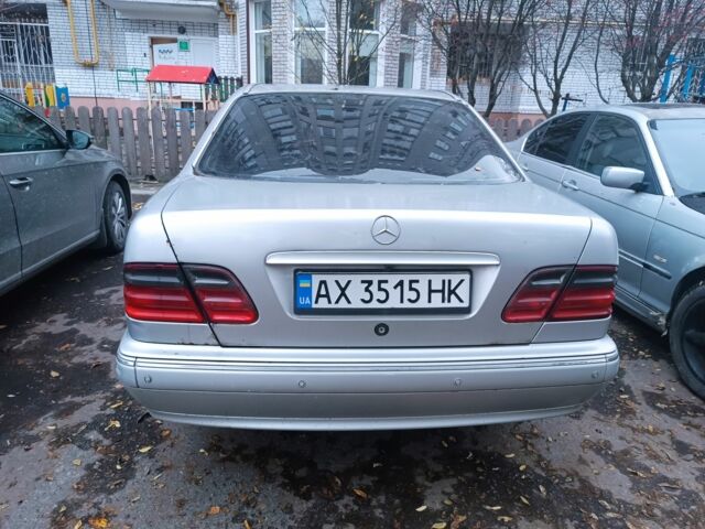 Серый Мерседес Е-Класс, объемом двигателя 2 л и пробегом 450 тыс. км за 2500 $, фото 3 на Automoto.ua