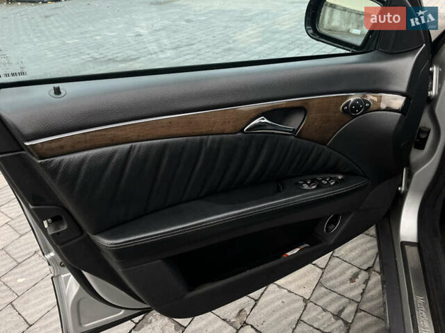 Серый Мерседес Е-Класс, объемом двигателя 1.8 л и пробегом 400 тыс. км за 6300 $, фото 15 на Automoto.ua