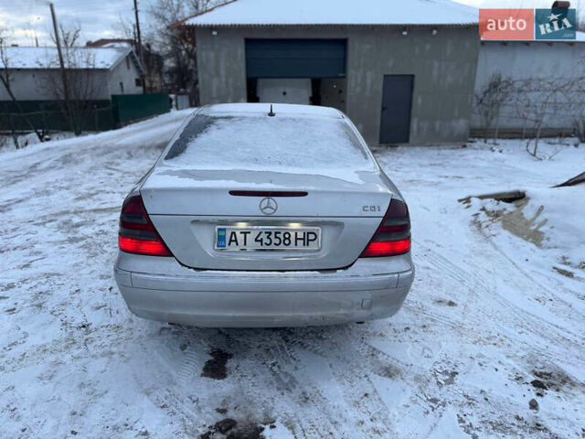 Серый Мерседес Е-Класс, объемом двигателя 2.69 л и пробегом 390 тыс. км за 5700 $, фото 5 на Automoto.ua