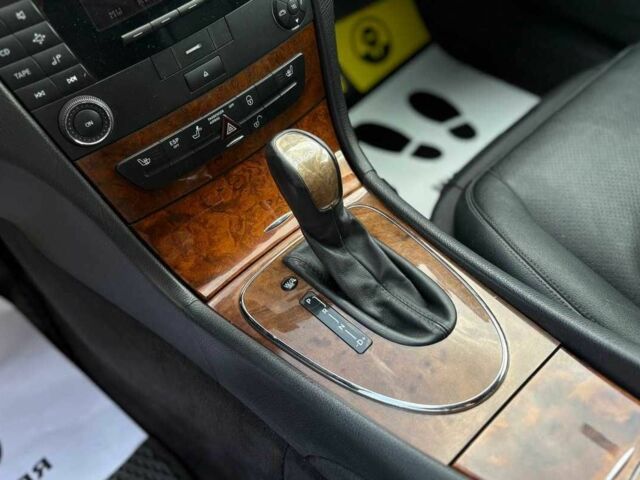 Серый Мерседес Е-Класс, объемом двигателя 2.7 л и пробегом 319 тыс. км за 6750 $, фото 10 на Automoto.ua