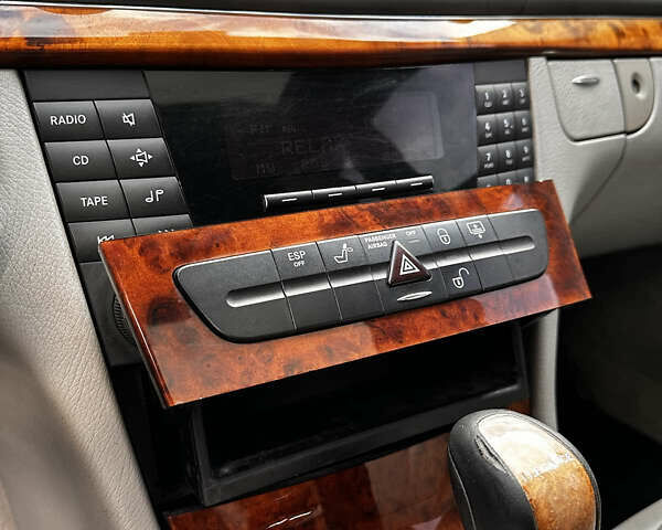 Серый Мерседес Е-Класс, объемом двигателя 2.15 л и пробегом 412 тыс. км за 5499 $, фото 36 на Automoto.ua