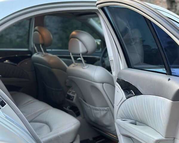 Серый Мерседес Е-Класс, объемом двигателя 2.4 л и пробегом 320 тыс. км за 5300 $, фото 11 на Automoto.ua