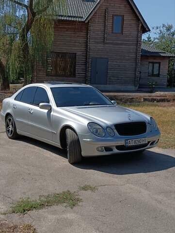 Сірий Мерседес Е-Клас, об'ємом двигуна 2.2 л та пробігом 384 тис. км за 5999 $, фото 12 на Automoto.ua