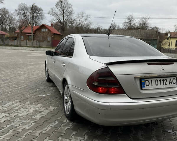 Серый Мерседес Е-Класс, объемом двигателя 2.15 л и пробегом 385 тыс. км за 6750 $, фото 4 на Automoto.ua