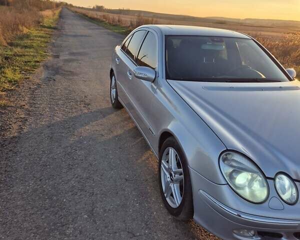 Серый Мерседес Е-Класс, объемом двигателя 2.69 л и пробегом 370 тыс. км за 7500 $, фото 1 на Automoto.ua