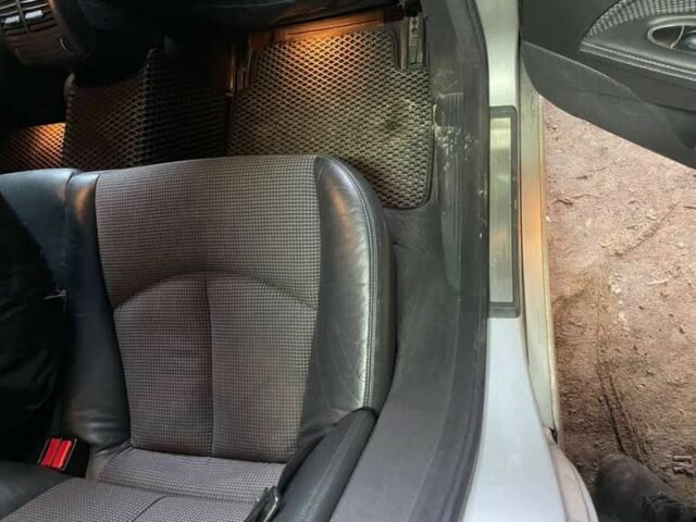 Серый Мерседес Е-Класс, объемом двигателя 2.7 л и пробегом 308 тыс. км за 4100 $, фото 13 на Automoto.ua