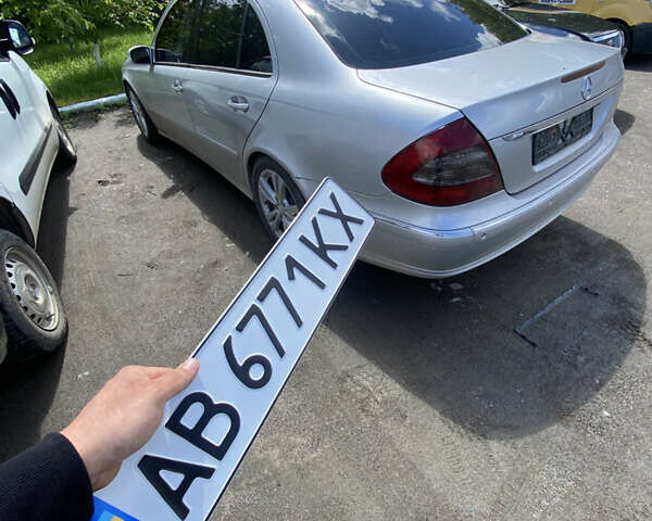 Серый Мерседес Е-Класс, объемом двигателя 2.7 л и пробегом 320 тыс. км за 6900 $, фото 1 на Automoto.ua