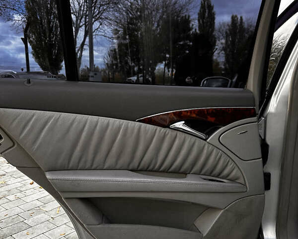 Серый Мерседес Е-Класс, объемом двигателя 2.15 л и пробегом 412 тыс. км за 5499 $, фото 42 на Automoto.ua