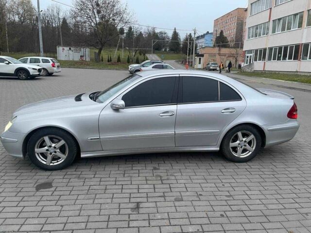 Серый Мерседес Е-Класс, объемом двигателя 2.1 л и пробегом 330 тыс. км за 6200 $, фото 12 на Automoto.ua