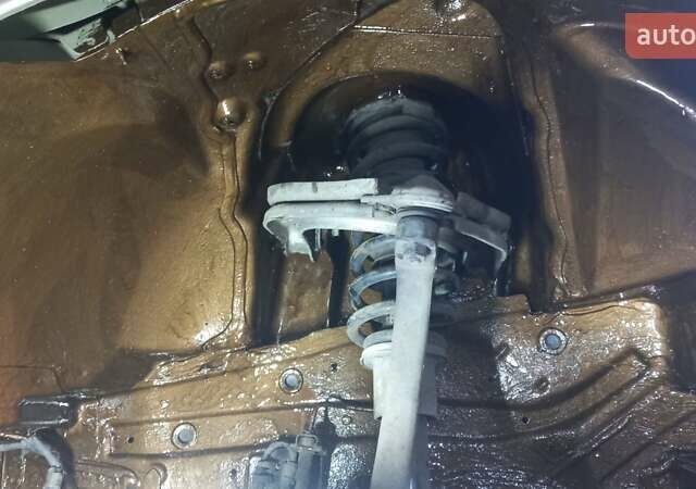 Сірий Мерседес Е-Клас, об'ємом двигуна 2.69 л та пробігом 274 тис. км за 7250 $, фото 31 на Automoto.ua