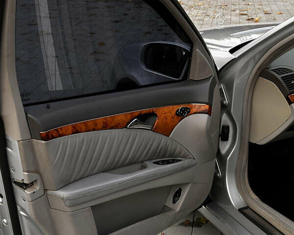 Серый Мерседес Е-Класс, объемом двигателя 2.15 л и пробегом 412 тыс. км за 5499 $, фото 27 на Automoto.ua