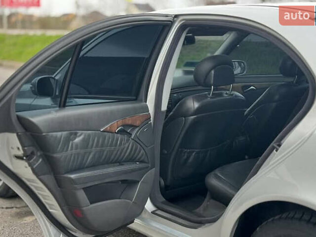 Серый Мерседес Е-Класс, объемом двигателя 2.7 л и пробегом 378 тыс. км за 7500 $, фото 9 на Automoto.ua