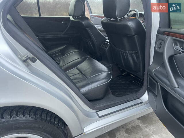 Серый Мерседес Е-Класс, объемом двигателя 3.23 л и пробегом 490 тыс. км за 4400 $, фото 17 на Automoto.ua