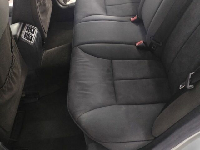 Серый Мерседес Е-Класс, объемом двигателя 2.7 л и пробегом 312 тыс. км за 7200 $, фото 10 на Automoto.ua