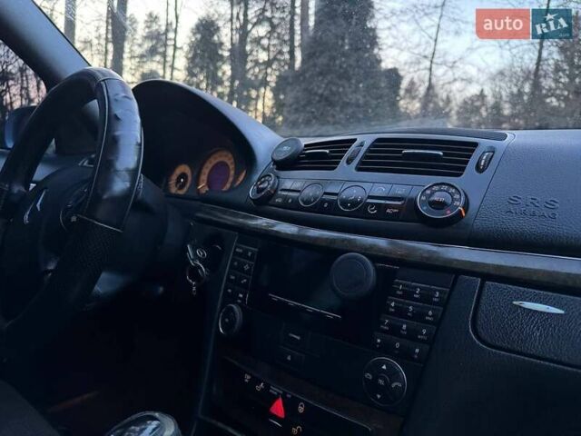 Серый Мерседес Е-Класс, объемом двигателя 2.7 л и пробегом 320 тыс. км за 6200 $, фото 38 на Automoto.ua