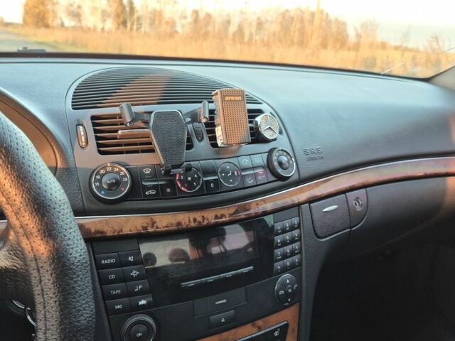 Серый Мерседес Е-Класс, объемом двигателя 2.7 л и пробегом 371 тыс. км за 6999 $, фото 16 на Automoto.ua