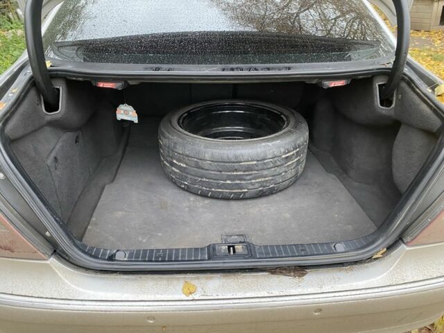 Сірий Мерседес Е-Клас, об'ємом двигуна 2.7 л та пробігом 330 тис. км за 6500 $, фото 4 на Automoto.ua