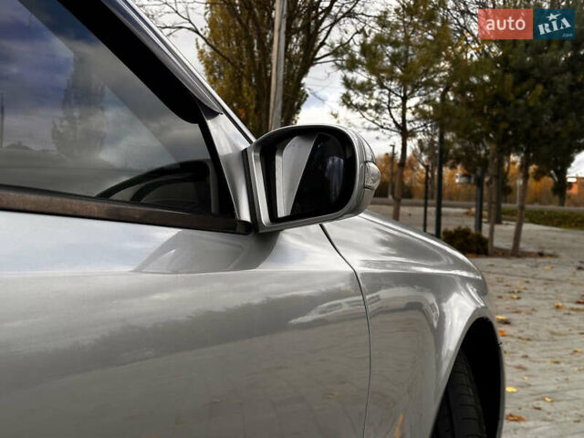 Серый Мерседес Е-Класс, объемом двигателя 2.15 л и пробегом 412 тыс. км за 5499 $, фото 7 на Automoto.ua