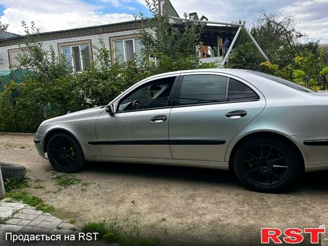 Мерседес Е-Клас 2002 у Вінниці на Automoto.ua Сірий Мерседес Е-Клас, об'ємом двигуна 3.2 л та пробігом 0 тис. км за 5300 $, фото 4 на Automoto.ua