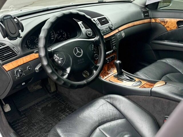 Серый Мерседес Е-Класс, объемом двигателя 0 л и пробегом 404 тыс. км за 6500 $, фото 6 на Automoto.ua