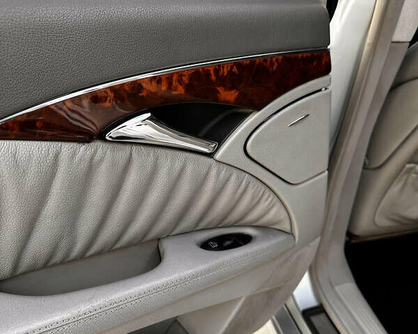 Серый Мерседес Е-Класс, объемом двигателя 2.15 л и пробегом 412 тыс. км за 5499 $, фото 40 на Automoto.ua