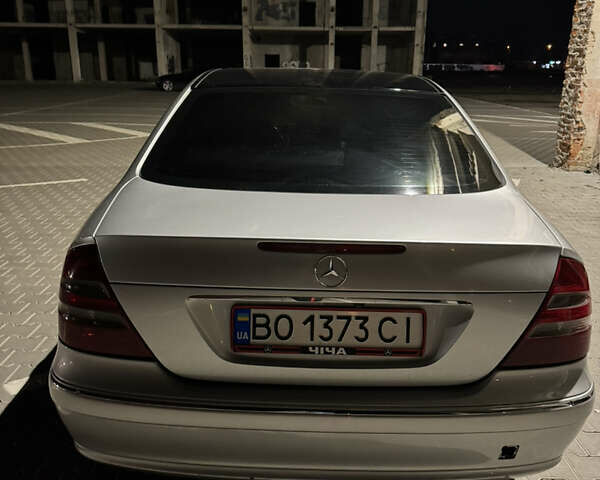 Серый Мерседес Е-Класс, объемом двигателя 2.2 л и пробегом 340 тыс. км за 6300 $, фото 3 на Automoto.ua