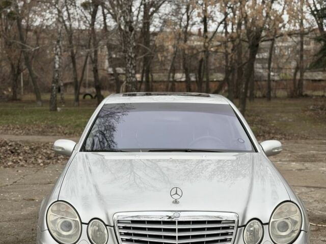 Сірий Мерседес Е-Клас, об'ємом двигуна 2.7 л та пробігом 335 тис. км за 4750 $, фото 3 на Automoto.ua