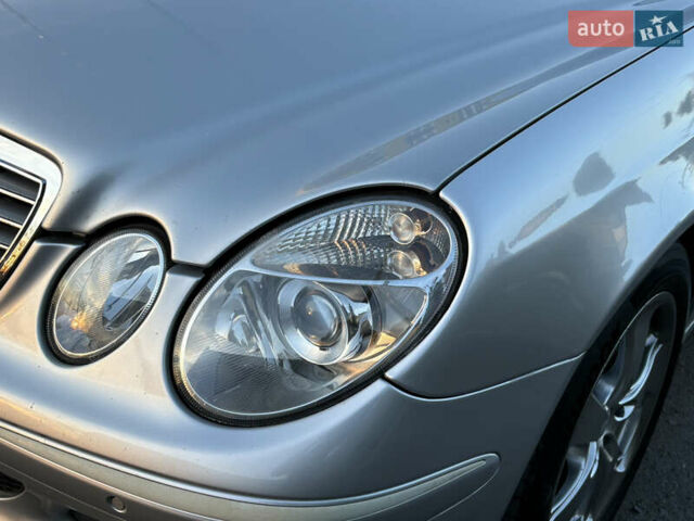 Серый Мерседес Е-Класс, объемом двигателя 5 л и пробегом 280 тыс. км за 6499 $, фото 1 на Automoto.ua