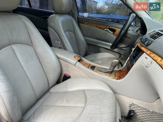 Мерседес Е-Класс 2002 в Остоге на Automoto.ua Серый Мерседес Е-Класс, объемом двигателя 2.15 л и пробегом 377 тыс. км за 4750 $, фото 28 на Automoto.ua