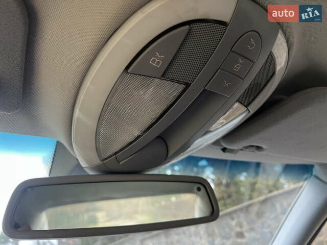 Сірий Мерседес Е-Клас, об'ємом двигуна 2.69 л та пробігом 315 тис. км за 5500 $, фото 40 на Automoto.ua