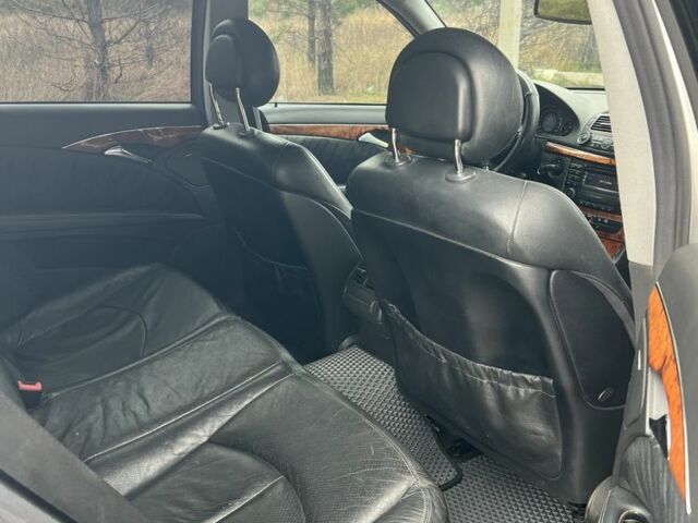 Серый Мерседес Е-Класс, объемом двигателя 2.7 л и пробегом 530 тыс. км за 3350 $, фото 6 на Automoto.ua