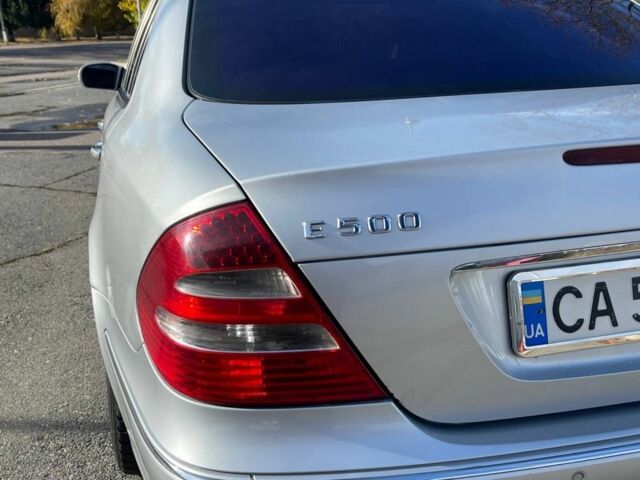 Сірий Мерседес Е-Клас, об'ємом двигуна 5 л та пробігом 185 тис. км за 4100 $, фото 7 на Automoto.ua