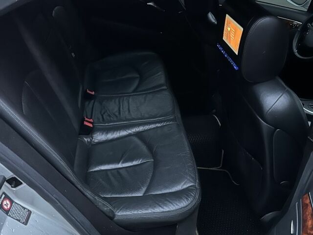 Серый Мерседес Е-Класс, объемом двигателя 2.6 л и пробегом 354 тыс. км за 4999 $, фото 18 на Automoto.ua