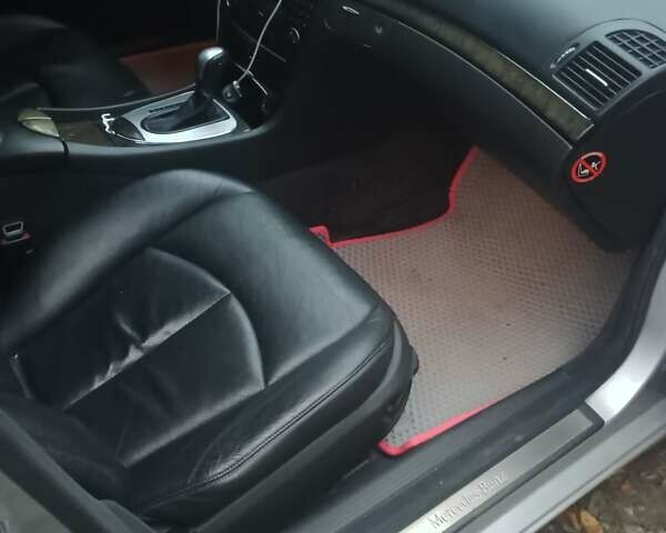 Серый Мерседес Е-Класс, объемом двигателя 2.7 л и пробегом 242 тыс. км за 8700 $, фото 10 на Automoto.ua