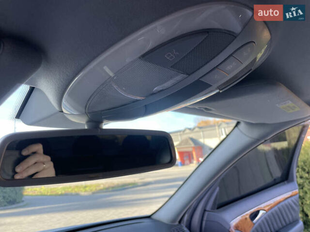 Сірий Мерседес Е-Клас, об'ємом двигуна 2.69 л та пробігом 350 тис. км за 5599 $, фото 19 на Automoto.ua