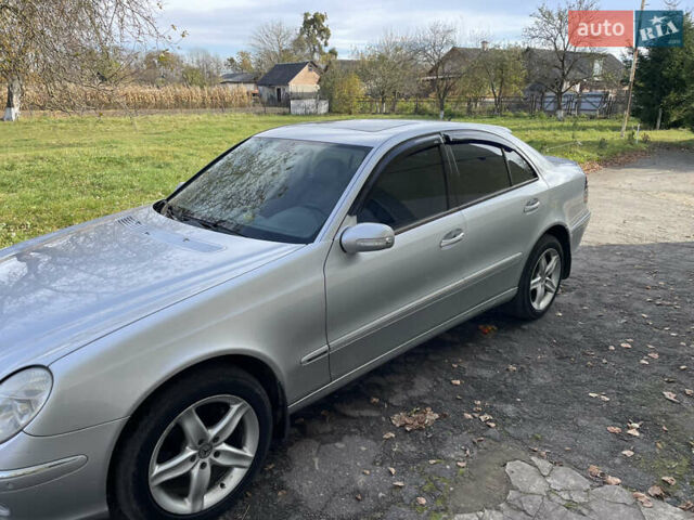 Мерседес Е-Класс 2002 в Остоге на Automoto.ua Серый Мерседес Е-Класс, объемом двигателя 2.15 л и пробегом 377 тыс. км за 4750 $, фото 4 на Automoto.ua