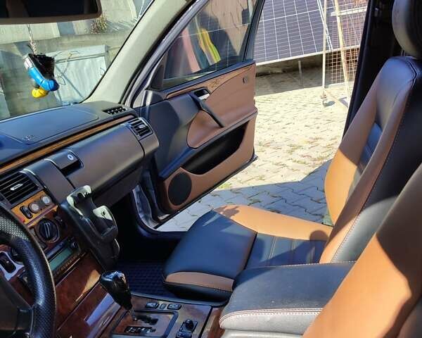 Сірий Мерседес Е-Клас, об'ємом двигуна 2.15 л та пробігом 499 тис. км за 5400 $, фото 7 на Automoto.ua